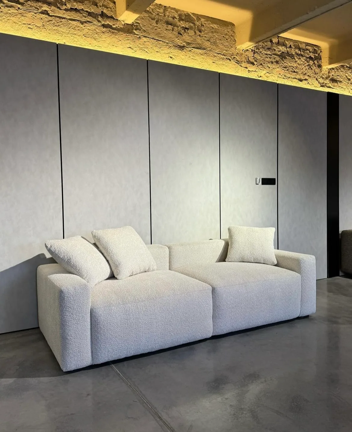 Schlafsofa OMMI / Stoff Antology Creme